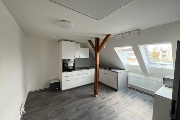 Pronájem bytu 2+1 78 m², Antonína Milfaita, Žilina Pronájem bytu 2+1 78 m², Antonína Milfaita, Žilina