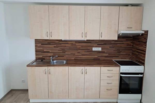 Pronájem bytu 2+kk 47 m², Karáskovo náměstí, Brno Pronájem bytu 2+kk 47 m², Karáskovo náměstí, Brno