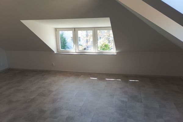 Pronájem bytu 2+1 53 m², Nad Zámečkem, Praha Pronájem bytu 2+1 53 m², Nad Zámečkem, Praha