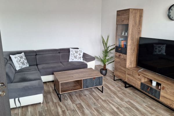 Pronájem bytu 2+1 59 m², Za Nádražím, Český Krumlov Pronájem bytu 2+1 59 m², Za Nádražím, Český Krumlov