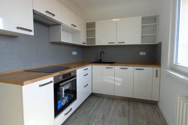 Pronájem bytu 2+1 54 m², Kosmonautů, Karviná Pronájem bytu 2+1 54 m², Kosmonautů, Karviná