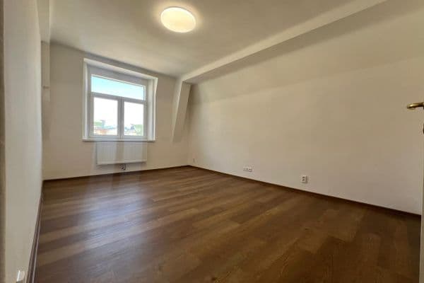 Pronájem bytu 3+1 62 m², Musílkova, Praha Pronájem bytu 3+1 62 m², Musílkova, Praha