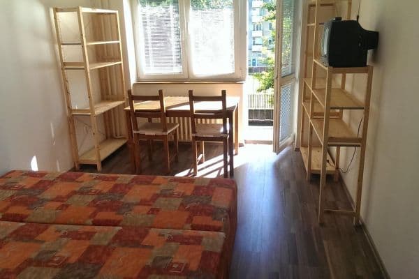 Pronájem bytu 1+1 27 m², Horná, Rača Pronájem bytu 1+1 27 m², Horná, Rača