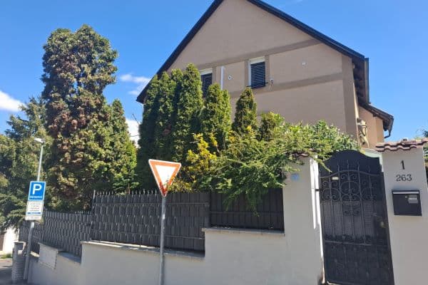 Prodej domu 270 m², pozemek 600 m², Pod Žvahovem, Hlavní město Praha Prodej domu 270 m², pozemek 600 m², Pod Žvahovem, Hlavní město Praha