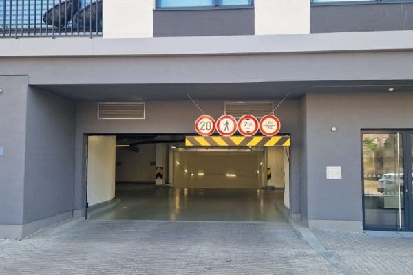 Prodej garáže 14 m², Střídavá, Hlavní město Praha Prodej garáže 14 m², Střídavá, Hlavní město Praha