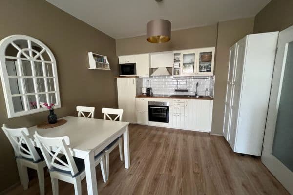 Pronájem bytu 2+kk 52 m², V Zahrádkách, Praha Pronájem bytu 2+kk 52 m², V Zahrádkách, Praha
