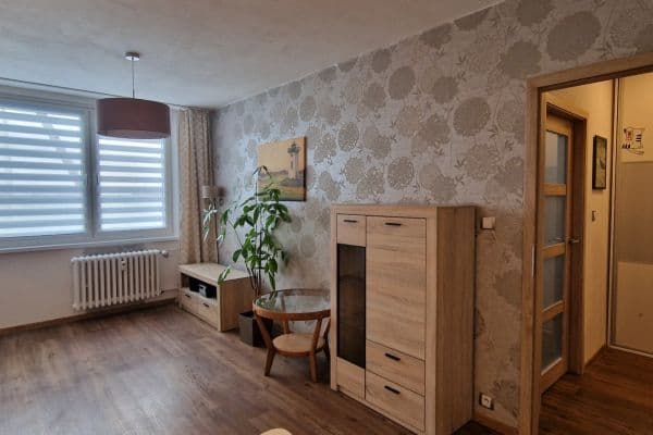 Pronájem bytu 2+kk 43 m², Modrá, Praha Pronájem bytu 2+kk 43 m², Modrá, Praha