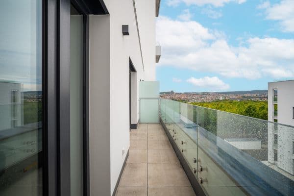 Pronájem bytu 1+kk 44 m², třída Generála Píky, Brno Pronájem bytu 1+kk 44 m², třída Generála Píky, Brno