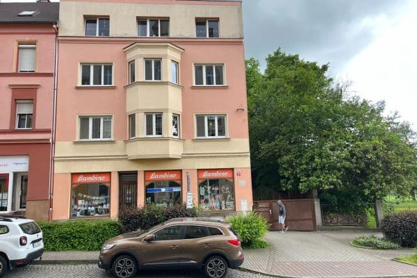 Prodej bytu 4+1 100 m², Hlavní, Aš Prodej bytu 4+1 100 m², Hlavní, Aš