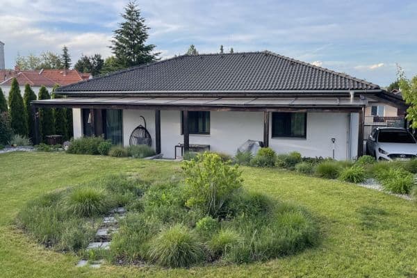 Pronájem domu 120 m², pozemek 798 m², U Potoka, Kostelec nad Labem Pronájem domu 120 m², pozemek 798 m², U Potoka, Kostelec nad Labem
