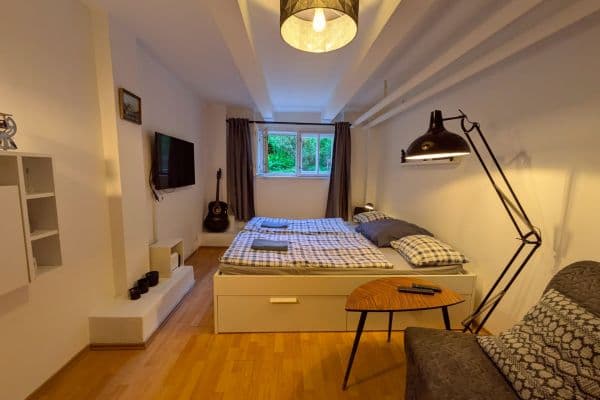 Pronájem bytu 1+1 30 m², Chocholouškova, Praha Pronájem bytu 1+1 30 m², Chocholouškova, Praha