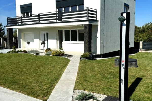 Pronájem domu 280 m², pozemek 900 m², Sulická, Sulice Pronájem domu 280 m², pozemek 900 m², Sulická, Sulice