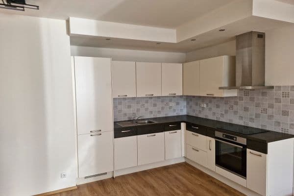 Pronájem bytu 3+kk 76 m², Nad Přehradou, Praha Pronájem bytu 3+kk 76 m², Nad Přehradou, Praha
