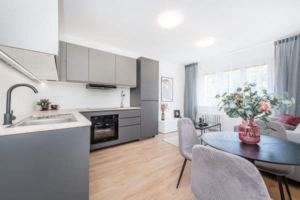 Prodej bytu 3+kk 55 m², Práčská, Hlavní město Praha Prodej bytu 3+kk 55 m², Práčská, Hlavní město Praha