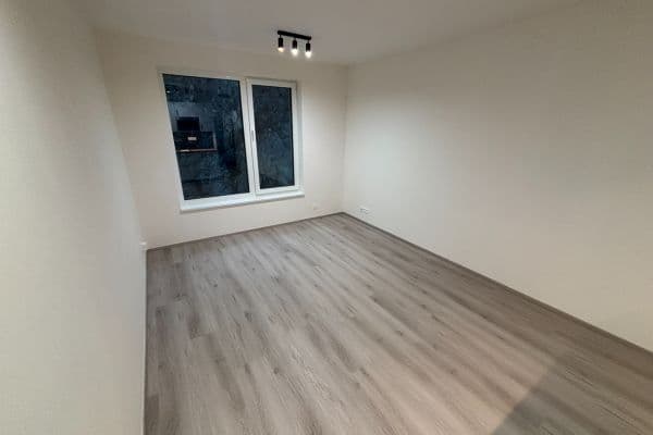 Pronájem bytu 1+kk 28 m², Bystrcká, Brno Pronájem bytu 1+kk 28 m², Bystrcká, Brno