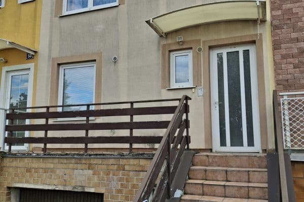 Prodej domu 170 m², pozemek 150 m², Komárovská, Praha Prodej domu 170 m², pozemek 150 m², Komárovská, Praha