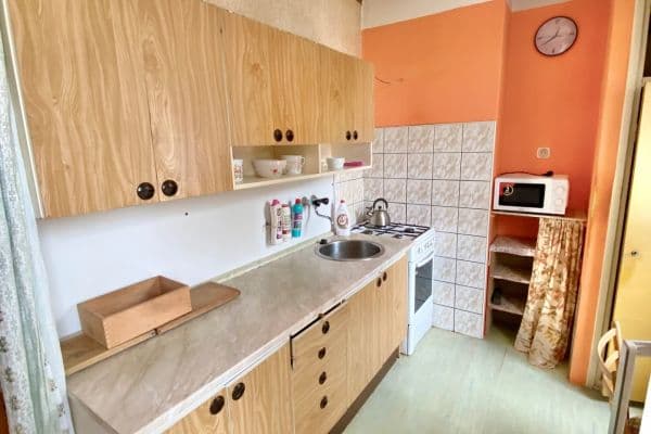 Prodej bytu 2+1 59 m², Hradištní, Karlovy Vary Prodej bytu 2+1 59 m², Hradištní, Karlovy Vary