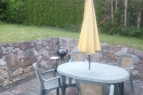 Pronájem domu 110 m², pozemek 400 m², u učiliště, Praha Pronájem domu 110 m², pozemek 400 m², u učiliště, Praha