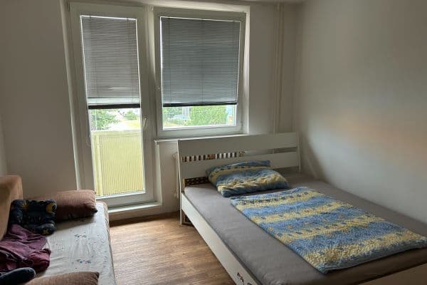 Pronájem bytu 1+kk 20 m², Jedovnická, Brno Pronájem bytu 1+kk 20 m², Jedovnická, Brno