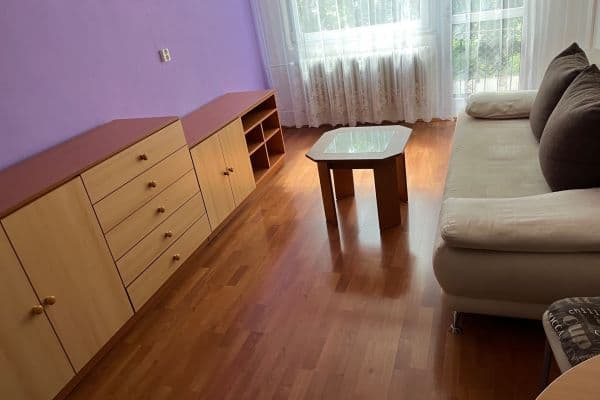 Pronájem bytu 2+kk 45 m², Chabařovická, Praha Pronájem bytu 2+kk 45 m², Chabařovická, Praha