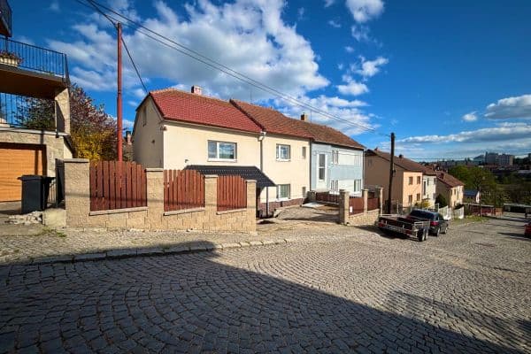 Prodej domu 170 m², pozemek 730 m², Obůrka, Velké Meziříčí, Kraj Vysočina Prodej domu 170 m², pozemek 730 m², Obůrka, Velké Meziříčí, Kraj Vysočina
