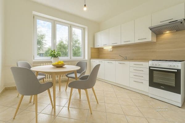 Pronájem bytu 2+1 55 m², tř. Osvobození, Pronájem bytu 2+1 55 m², tř. Osvobození,