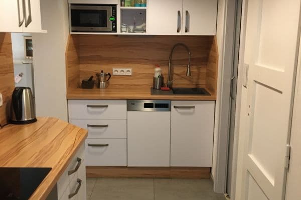 Pronájem bytu 2+kk 42 m², Jakutská, Praha Pronájem bytu 2+kk 42 m², Jakutská, Praha