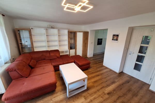 Pronájem bytu 2+kk 70 m², U Trojice, České Budějovice, Jihočeský kraj Pronájem bytu 2+kk 70 m², U Trojice, České Budějovice, Jihočeský kraj