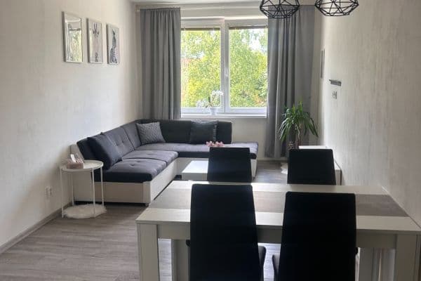 Pronájem bytu 2+kk 48 m², Jaroslava Vrchlického, Havířov Pronájem bytu 2+kk 48 m², Jaroslava Vrchlického, Havířov