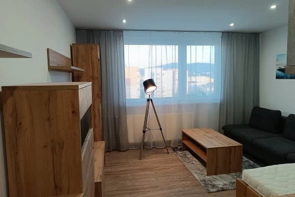 Pronájem bytu 1+kk 29 m², Na Vršku, Jablonec nad Nisou Pronájem bytu 1+kk 29 m², Na Vršku, Jablonec nad Nisou