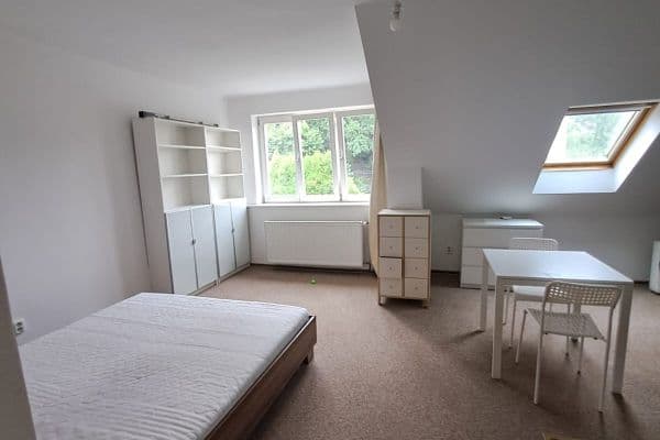 Pronájem bytu 1+kk 42 m², Kundratka, Praha Pronájem bytu 1+kk 42 m², Kundratka, Praha