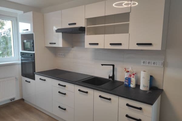 Pronájem bytu 2+1 53 m², Wolkerova, Olomouc Pronájem bytu 2+1 53 m², Wolkerova, Olomouc