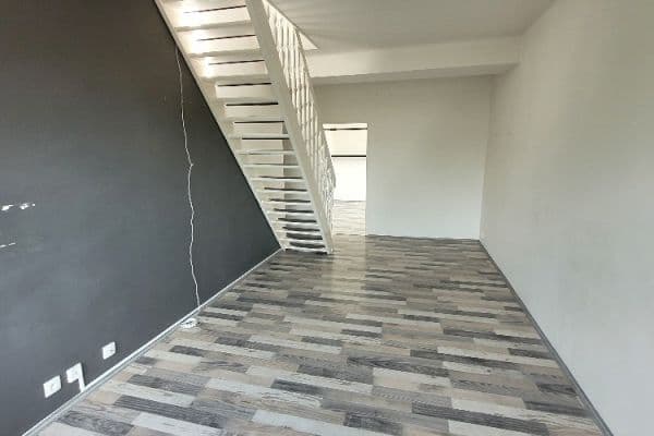 Pronájem bytu 4+1 111 m², Jívanská, Hlavní město Praha Pronájem bytu 4+1 111 m², Jívanská, Hlavní město Praha