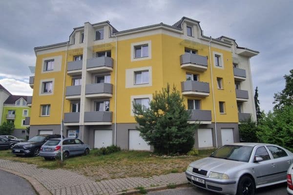 Pronájem bytu 2+1 57 m², Nejedlého, Sezemice Pronájem bytu 2+1 57 m², Nejedlého, Sezemice