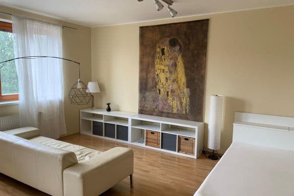 Pronájem bytu 1+kk 35 m², K Zahrádkám, Praha Pronájem bytu 1+kk 35 m², K Zahrádkám, Praha