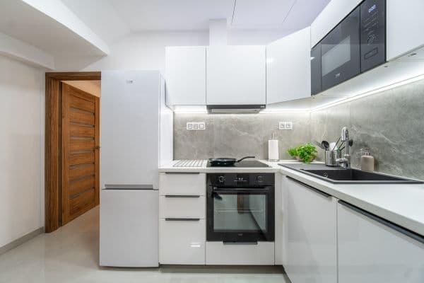 Pronájem bytu 2+1 39 m², Sokolovská, Praha Pronájem bytu 2+1 39 m², Sokolovská, Praha