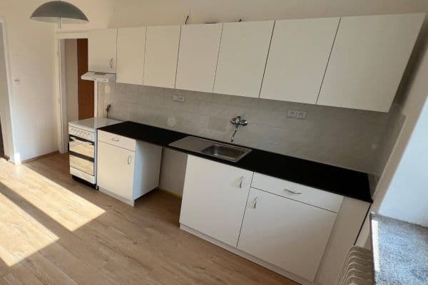 Pronájem bytu 2+1 56 m², 9. května, Blansko Pronájem bytu 2+1 56 m², 9. května, Blansko