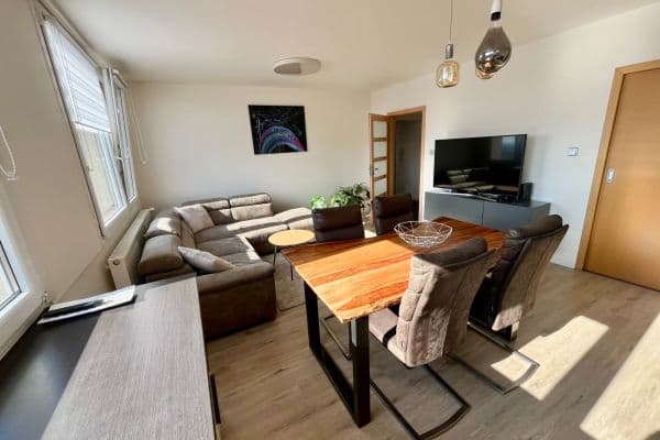 Pronájem bytu 4+kk 81 m², Písečná, Praha Pronájem bytu 4+kk 81 m², Písečná, Praha