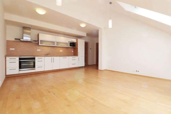Pronájem bytu 4+kk 120 m², N. A. Někrasova,  Pronájem bytu 4+kk 120 m², N. A. Někrasova,