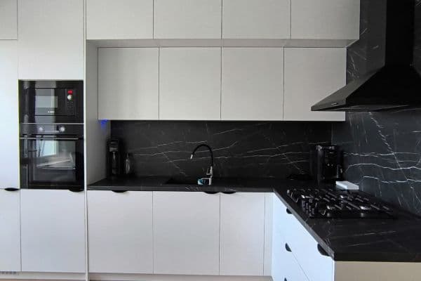 Prodej bytu 4+1 78 m², Jedľová, Bratislava Prodej bytu 4+1 78 m², Jedľová, Bratislava
