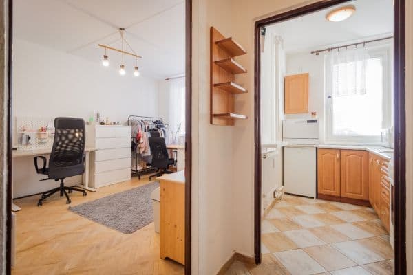 Pronájem bytu 2+1 45 m², Varšavské nám., Olomouc, Olomoucký kraj Pronájem bytu 2+1 45 m², Varšavské nám., Olomouc, Olomoucký kraj