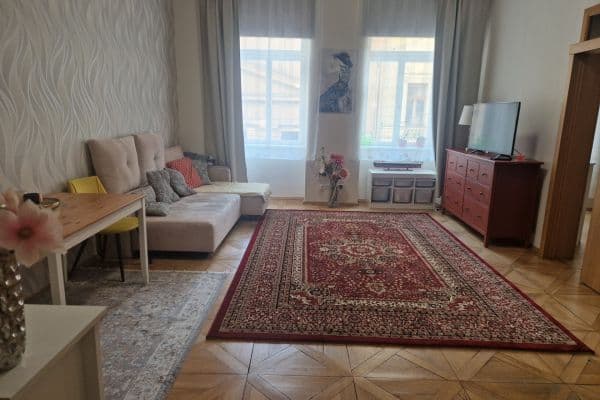 Pronájem bytu 2+1 75 m², Lidická, Praha Pronájem bytu 2+1 75 m², Lidická, Praha