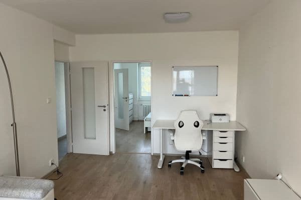 Prodej bytu 2+1 48 m², Malá Plynární, Praha Prodej bytu 2+1 48 m², Malá Plynární, Praha