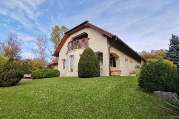 Prodej domu 282 m², pozemek 3.345 m², Přerov nad Labem Prodej domu 282 m², pozemek 3.345 m², Přerov nad Labem