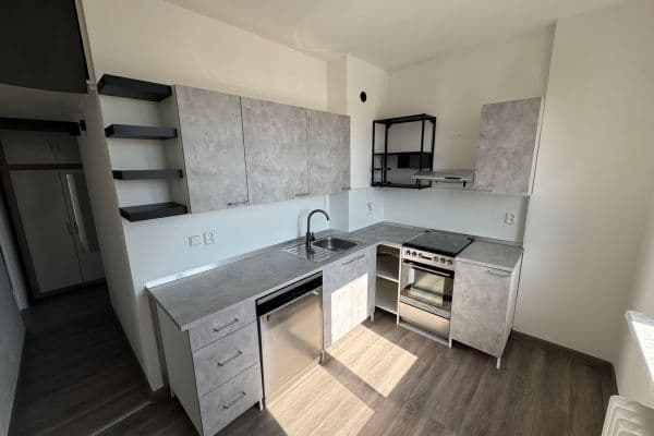 Prodej bytu 2+1 52 m², Krátká, Kopřivnice Prodej bytu 2+1 52 m², Krátká, Kopřivnice