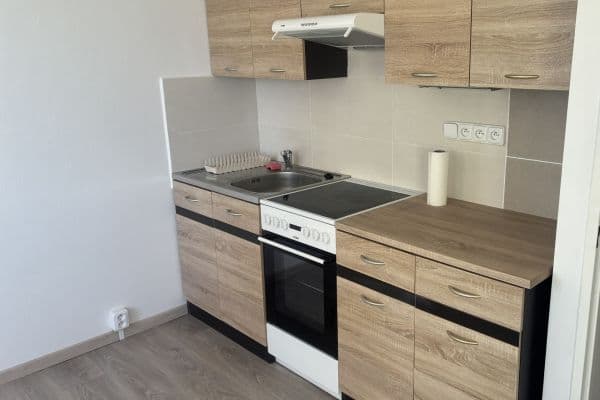 Pronájem bytu 2+kk 35 m², Zahradní, Bohušovice nad Ohří Pronájem bytu 2+kk 35 m², Zahradní, Bohušovice nad Ohří