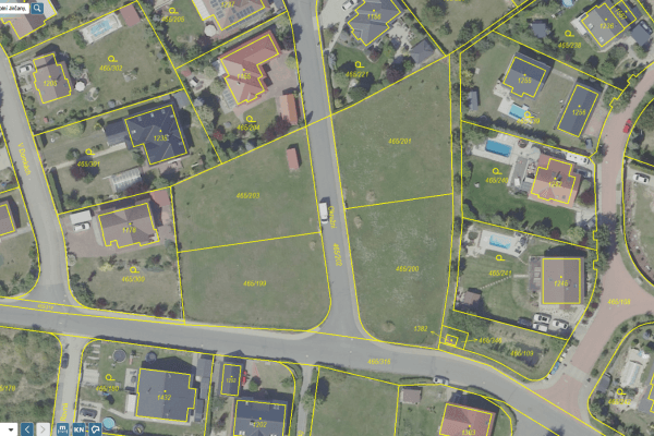 Prodej pozemku 1.121 m², K Lůžku, Dolní Jirčany Prodej pozemku 1.121 m², K Lůžku, Dolní Jirčany