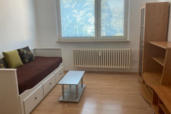 Pronájem bytu 1+1 36 m², Rajčianska, Bratislava Pronájem bytu 1+1 36 m², Rajčianska, Bratislava