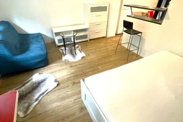 Pronájem bytu 1+kk 35 m², Na Cikánce, Praha Pronájem bytu 1+kk 35 m², Na Cikánce, Praha
