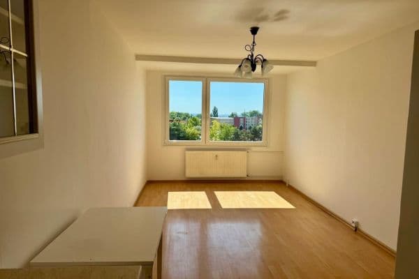 Prodej bytu 2+kk 43 m², Prosecká, Praha Prodej bytu 2+kk 43 m², Prosecká, Praha